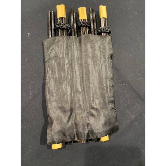 Set of 6 Vintage Japanese Black Lacquer Chopsticks with Fabric Rolling Case NOS - Picture 6 of 7